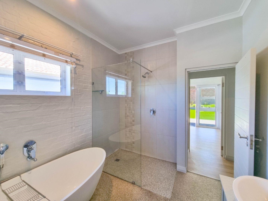 3 Bedroom Property for Sale in Onrus Western Cape